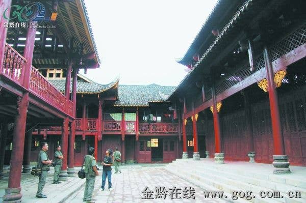 松桃亿元打造苗王城
