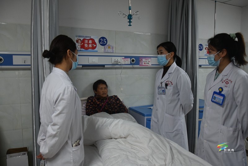 东莞“组团式”帮扶专家下基层健康知识讲座
