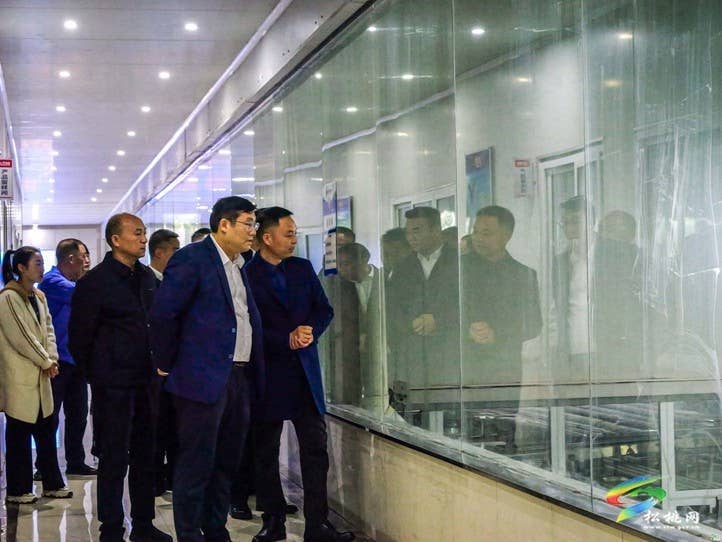 吴廷友带队赴重庆、成都招商考察