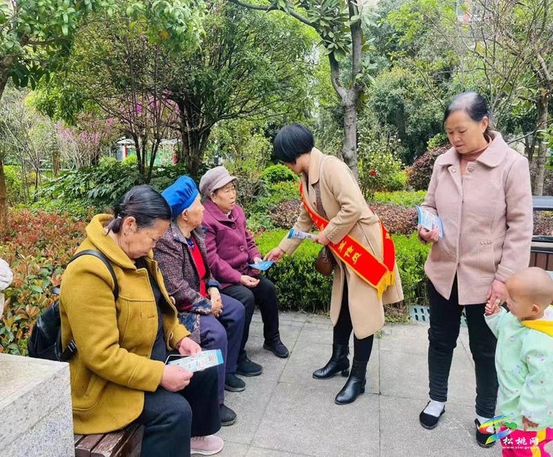 【法治松桃】县总工会开展禁毒宣传进社区进集市活动