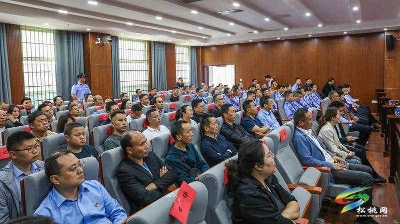 县委党纪学习教育工作专班组织开展旁听庭审警示教育活动