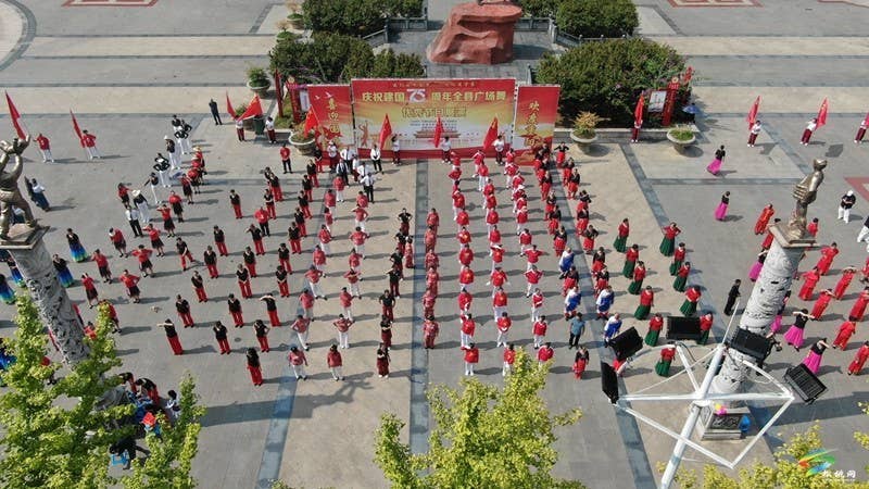 【网络中国节·重阳】松桃举行全县广场舞优秀节目展演活动