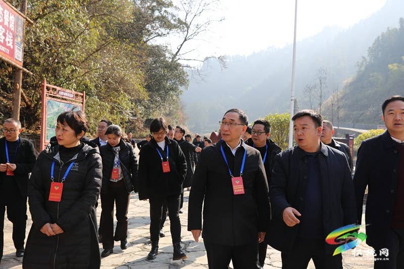 政协第十五届松桃苗族自治县委员会常务委员会第10次会议召开