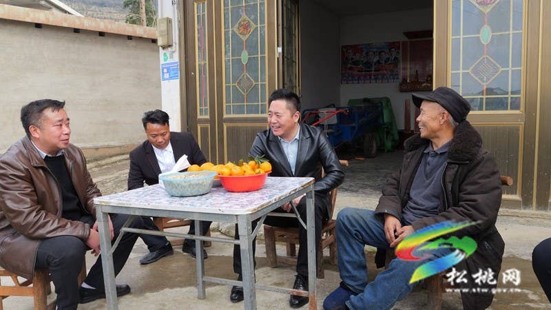 陈琪到联系点参加村党支部主题教育专题组织生活会
