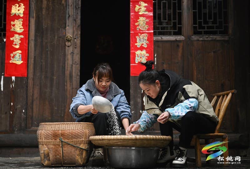 【新春走基层】松桃:米豆腐飘香迎新春