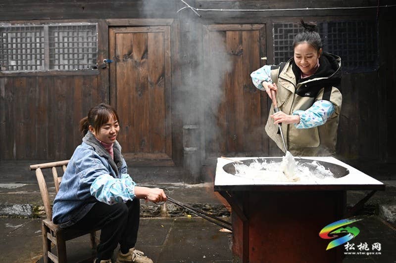 【新春走基层】松桃:米豆腐飘香迎新春