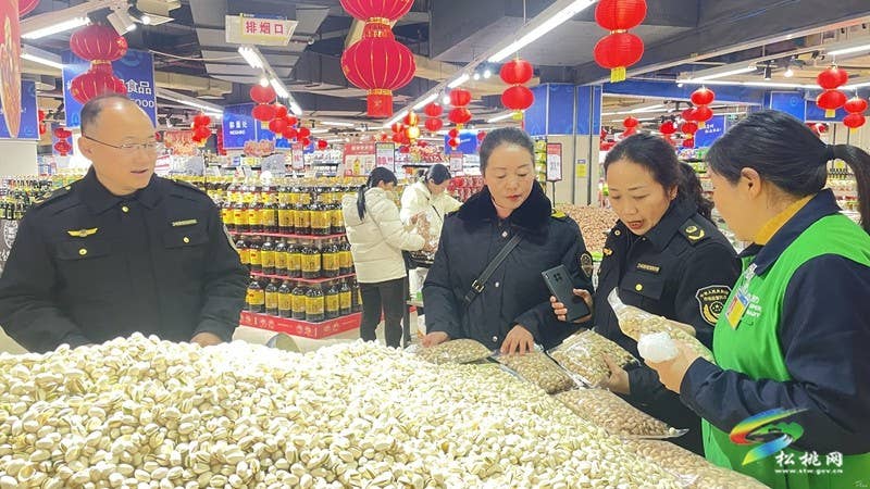 【新春走基层】松桃开展春节前食品安全专项检查及宣传活动