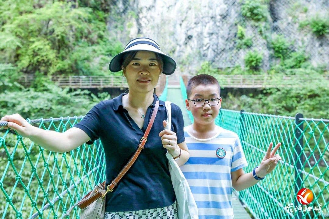 古苗河百瀑大峡谷：山水好清凉 避暑好地方