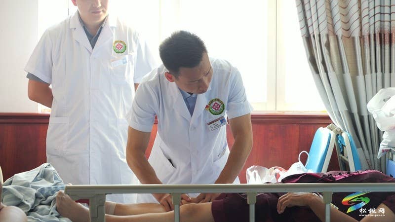 覃学进：妙手仁心 撑起群众骨骼“保护伞”