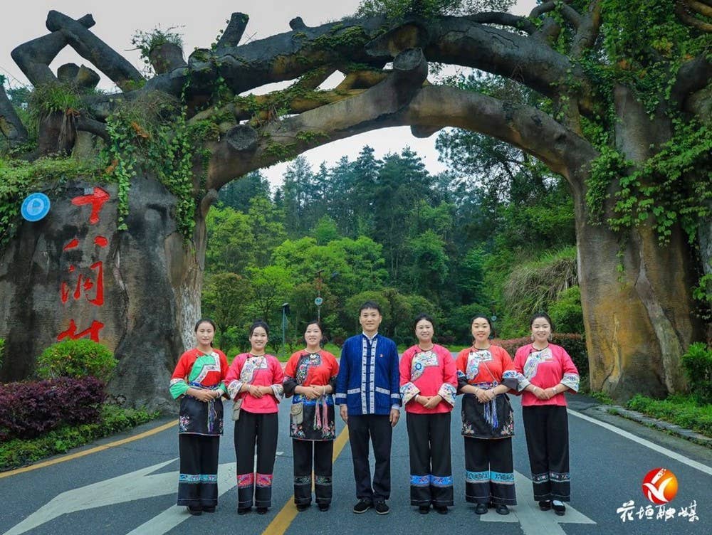 【武陵视界】十八洞村：“山门”大开 向世界展示中国乡村振兴新图景