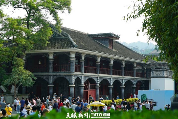 《贵州日报》刊登乾兴平署名文章：振奋精神 不负春光 全力推进贵州高质量发展和现代化建设｜写在2024年全国两会召开之际