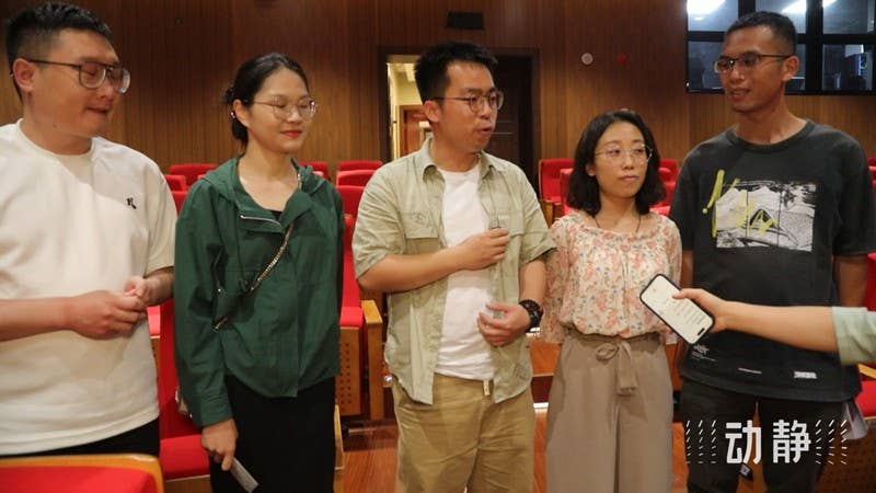 话剧《此心光明》，一分钟掌声背后