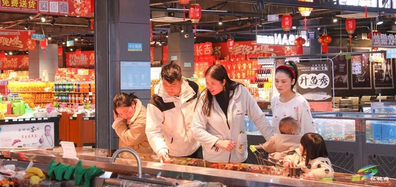 迎新春 办年货┃希望精致生活超市“年味儿”十足