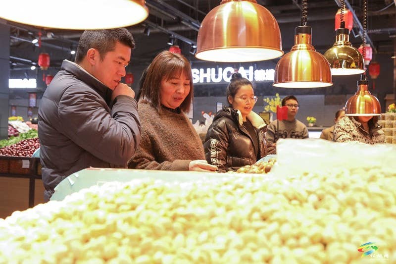 迎新春 办年货┃希望精致生活超市“年味儿”十足