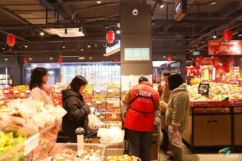 迎新春 办年货┃希望精致生活超市“年味儿”十足
