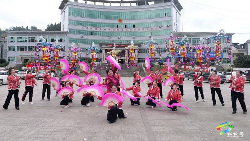 松桃：群众当主角  “村晚”排练忙