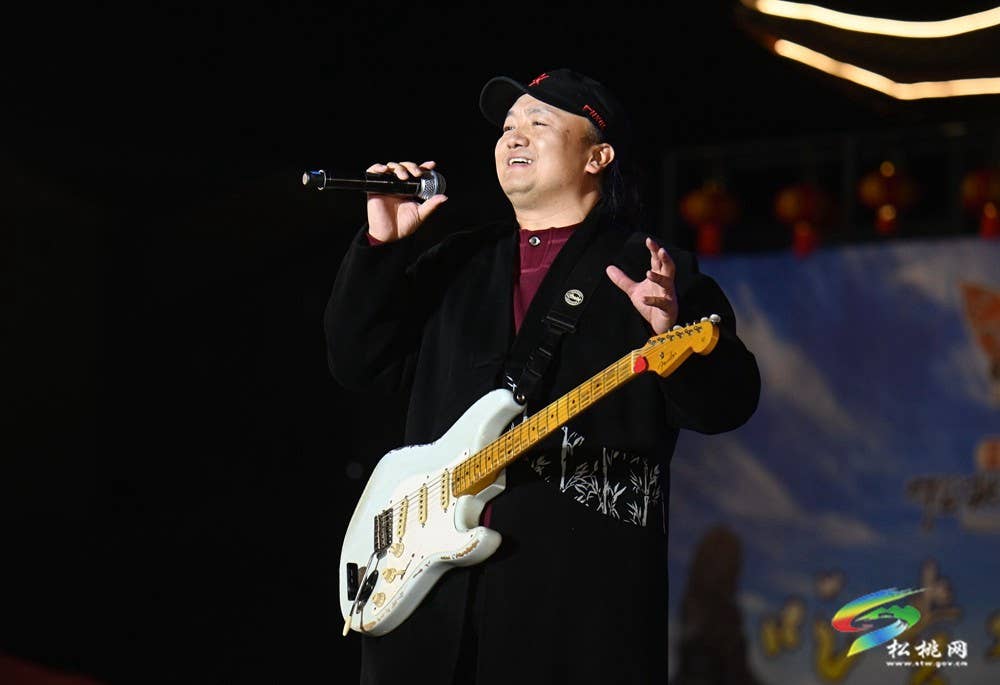 松桃：歌声绕苗乡 范越音乐会超燃来袭