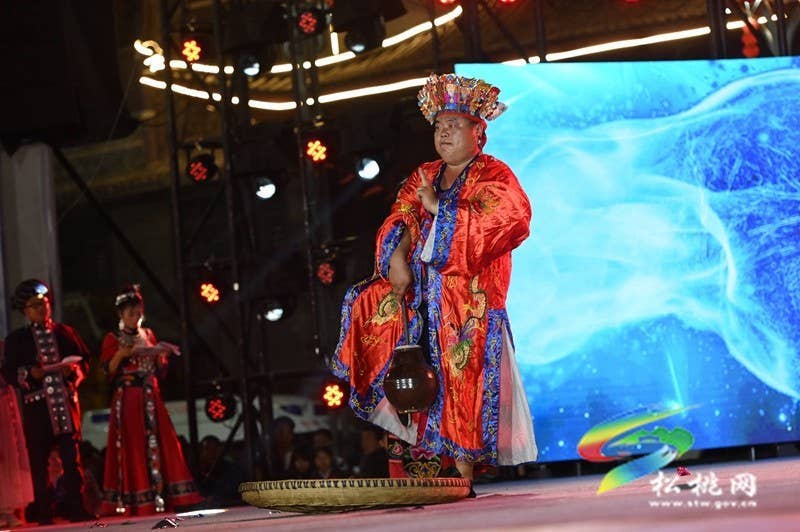 松桃村晚璀璨启幕  村村PK精彩连连