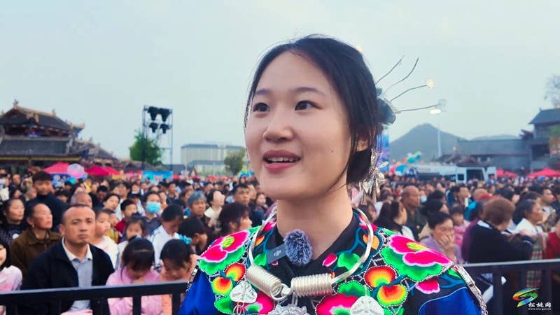 【吃贵州“晚饭”·看松桃村晚】北京旅行团与高校学子共赴松桃  沉浸式体验村晚文化盛宴
