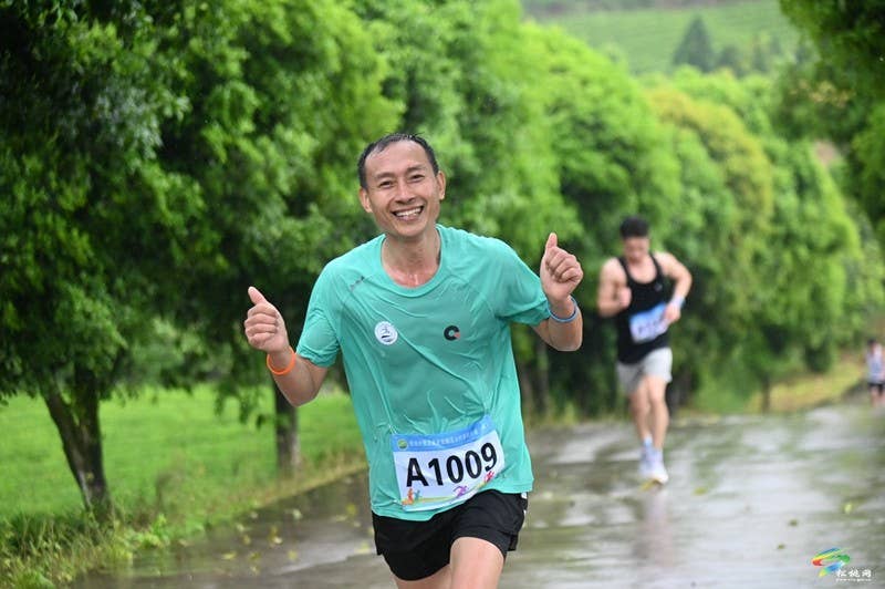 【吃贵州“晚饭”·看松桃村晚】春季采茶正当时  文旅融合促振兴——松桃村晚走进普觉棉花山村采茶节活动火热举办