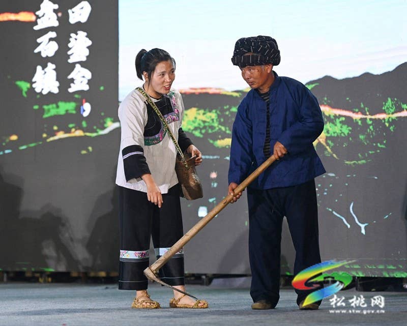 【吃贵州“晚饭”·看松桃村晚】六村“王炸”  对决松桃村晚点燃最炫民族风