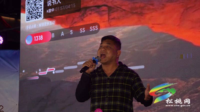 【吃贵州“晚饭”·看松桃村晚】“村嗓”第二场海选火热开唱：青年跨城赴约助力家乡文化出圈