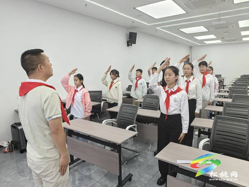 从校园走向全国舞台：全市唯一少代会代表的成长与担当