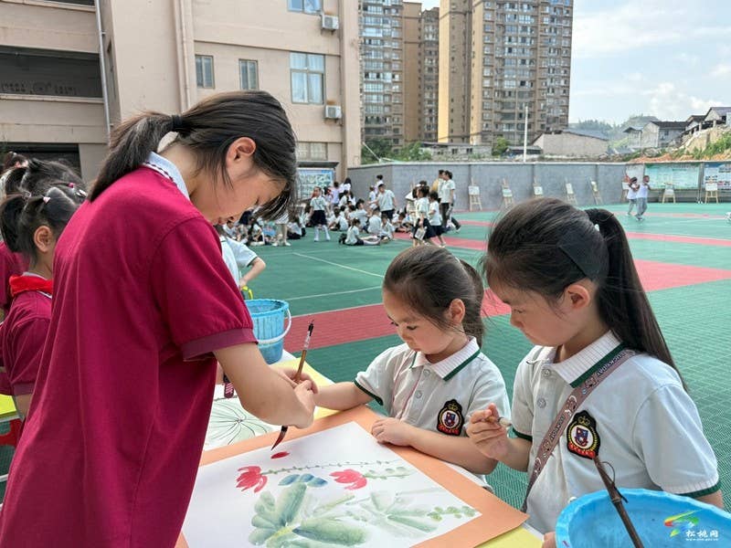 萌娃探校初体验 幼小衔接促成长