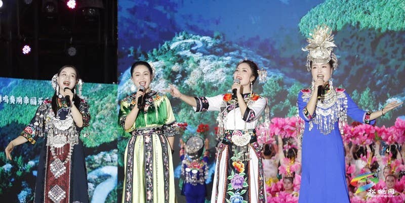 【吃贵州“晚饭”·看松桃村晚】松桃村晚：第五场村村PK小组晋级赛  四村竞秀展风采