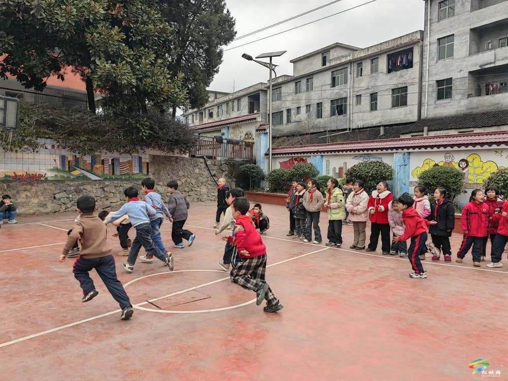 妙隘乡完小举行2025年春季学期“迎新”球类竞赛活动