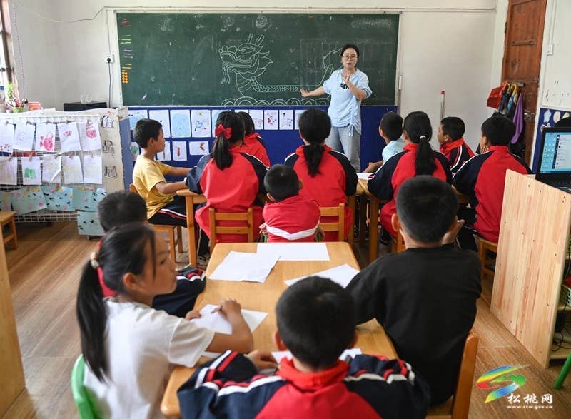 乌罗镇小河村完小:奋力托起35个乡村孩子的求学梦