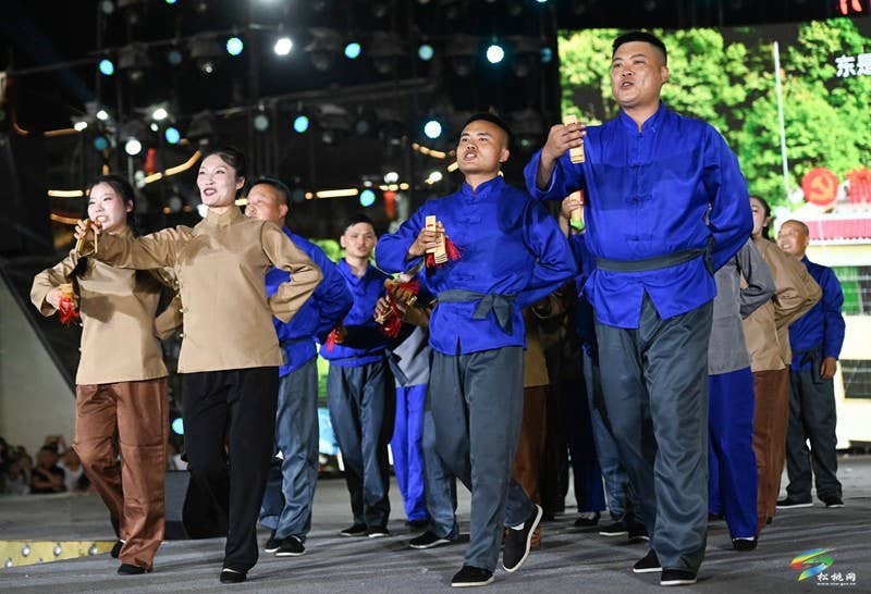 【吃贵州“晚饭”·看松桃村晚】松桃村晚第十期圆满落幕 乡村文化盛宴再掀高潮