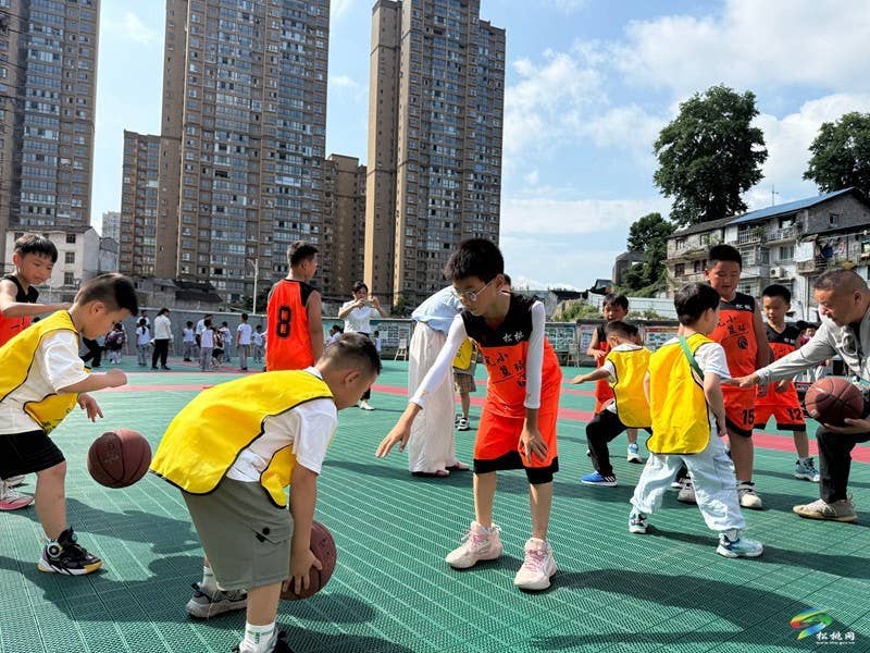 萌娃探校初体验 幼小衔接促成长