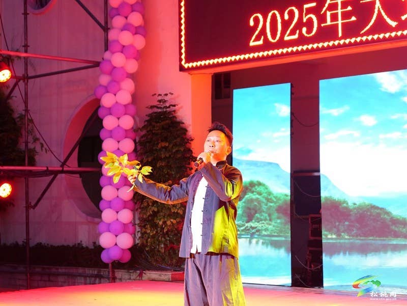 县第三幼儿园举办大班毕业典礼暨文艺汇演