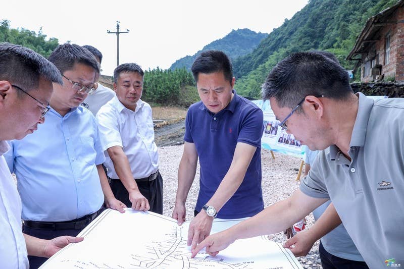 陈琪到石梁孟溪寨英锰矿山企业调研