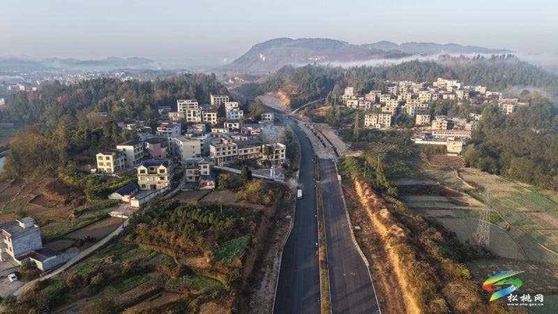松桃跑步运动协会举办2025贵州卓裕墅建超马挑战赛