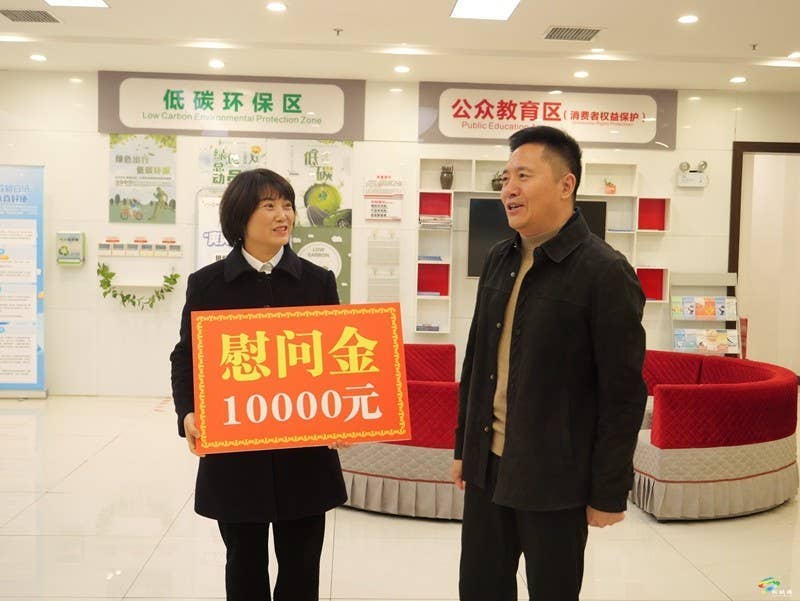 陈琪吴廷友率队走访慰问县财税金融机构