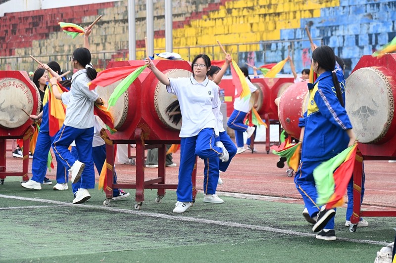 松桃：加紧排练备县庆