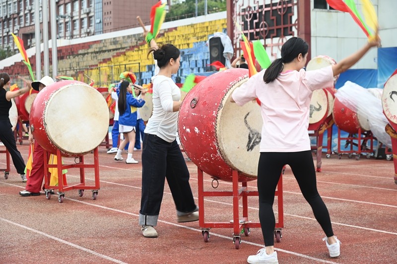 松桃：加紧排练备县庆