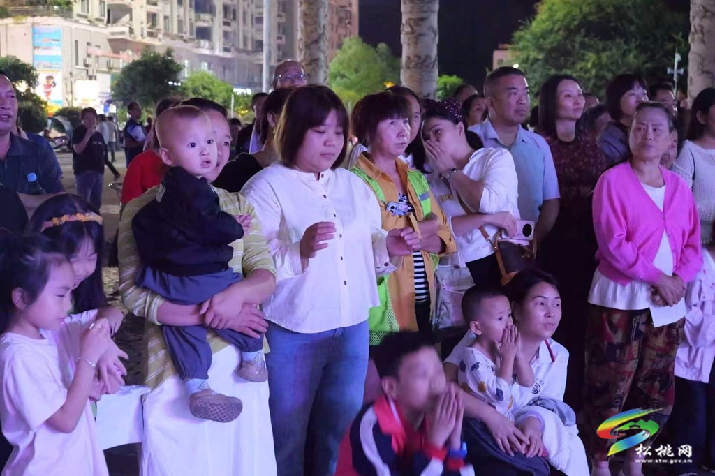 【神奇松桃·魅力苗乡】松桃“松江之声·恰好听见”音乐会点亮苗乡夜色