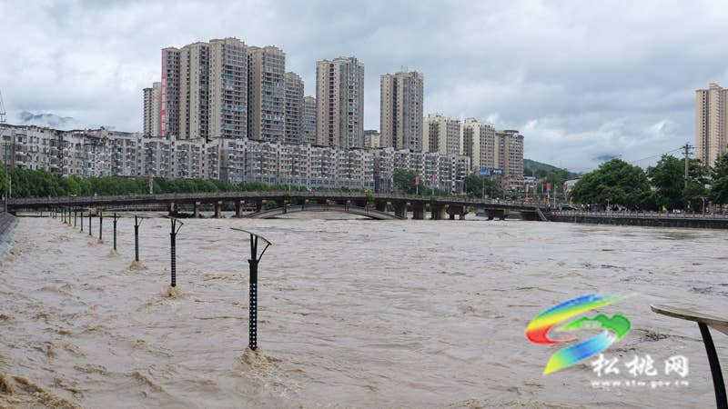 松桃：全力迎战特大暴雨  紧急转移安置群众2800余人