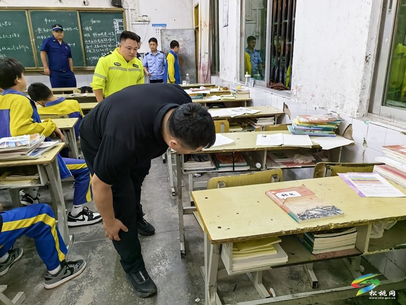 筑牢开学安全防线  守护学子平安起航——长兴堡镇扎实开展开学季安全防护工作